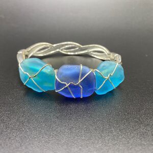 Wire Wrapped Sea Glass & Silver Tone Metal Bracelet